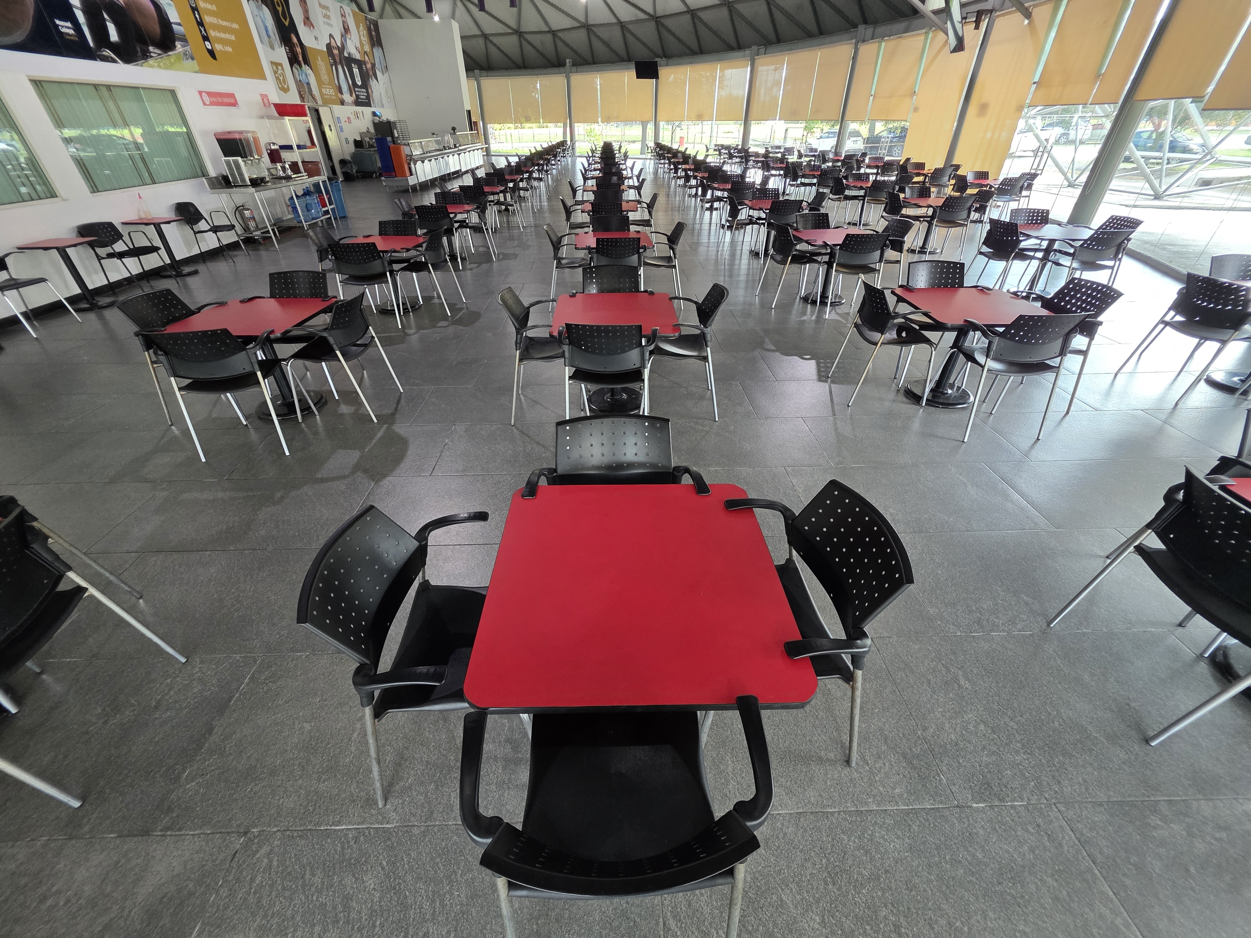 Imagen de COMEDOR DE LA VILLA DEPORTIVA