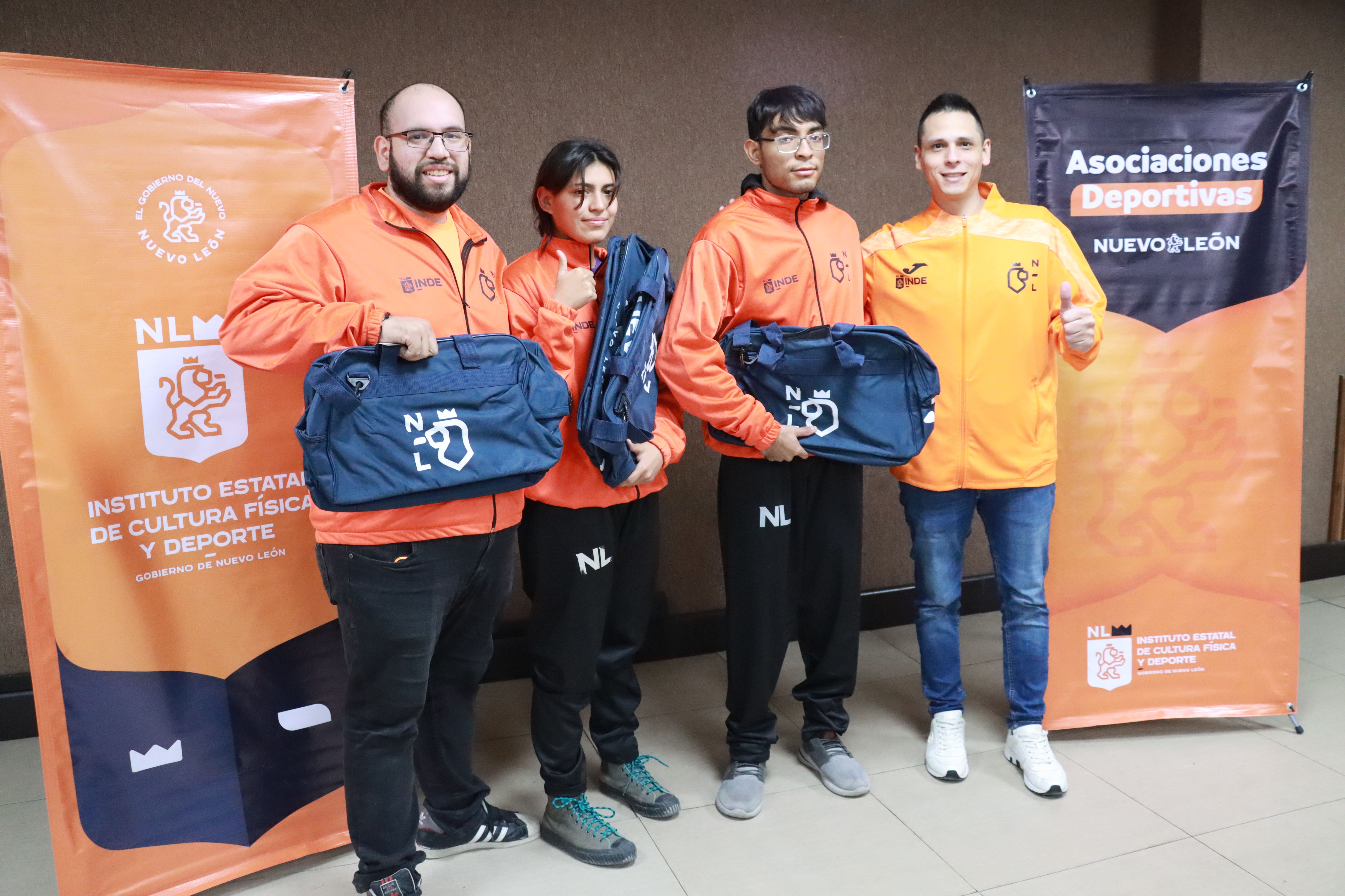 APOYA INDE A ATLETAS DE KICKBOXING 