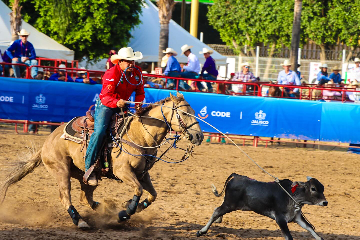 ARRANCA EL RODEO EN EL LIENZO CHARRO SANTA MARÍA, NUEVO LEÓN DESTACA EN EL INICIÓ