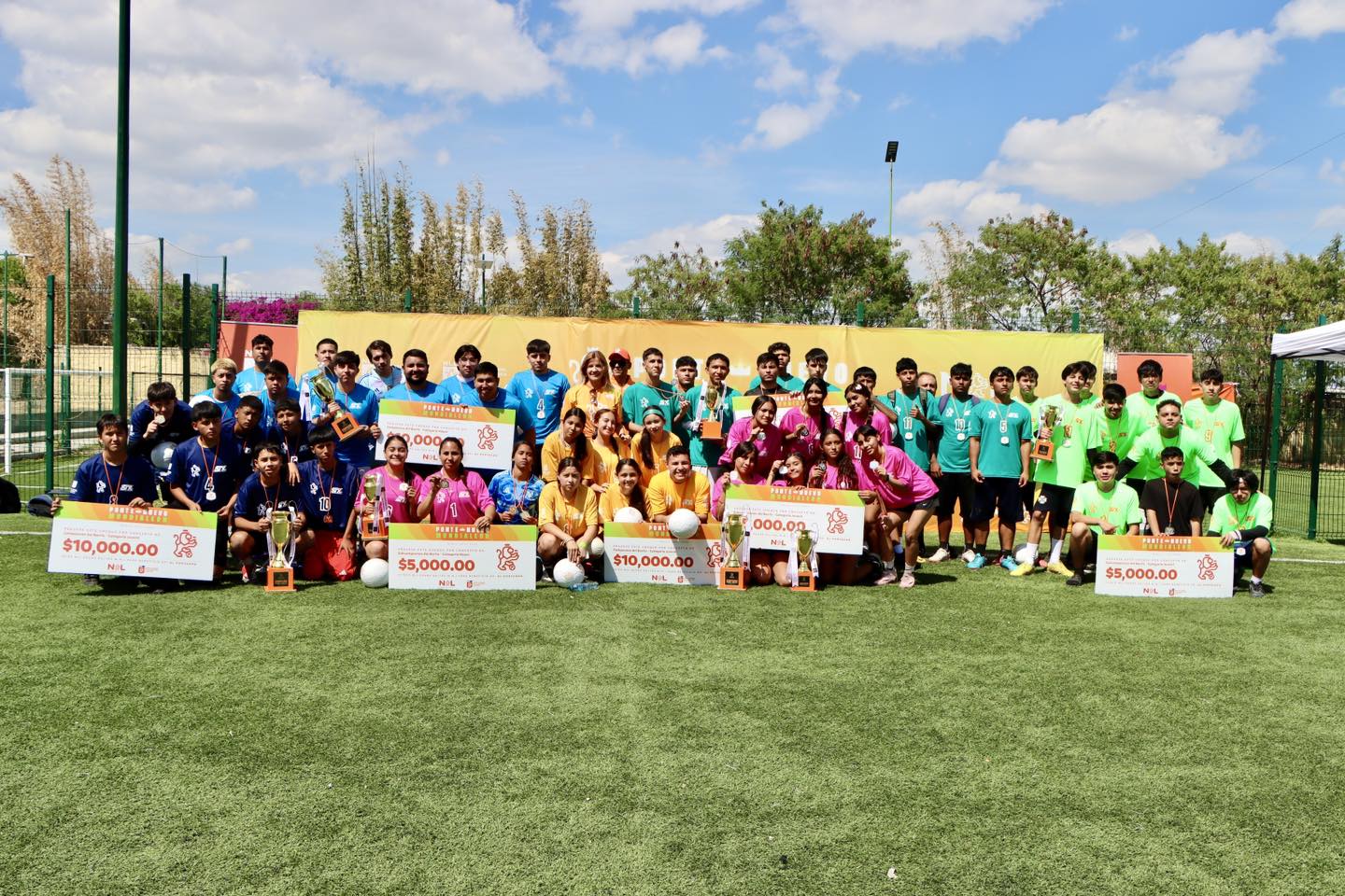 BARRIO INDEPENDENCIA TIENE A SUS CAMPEONES RUMBO A LA SIGUIENTE FASE DEL MUNDIALEÓN