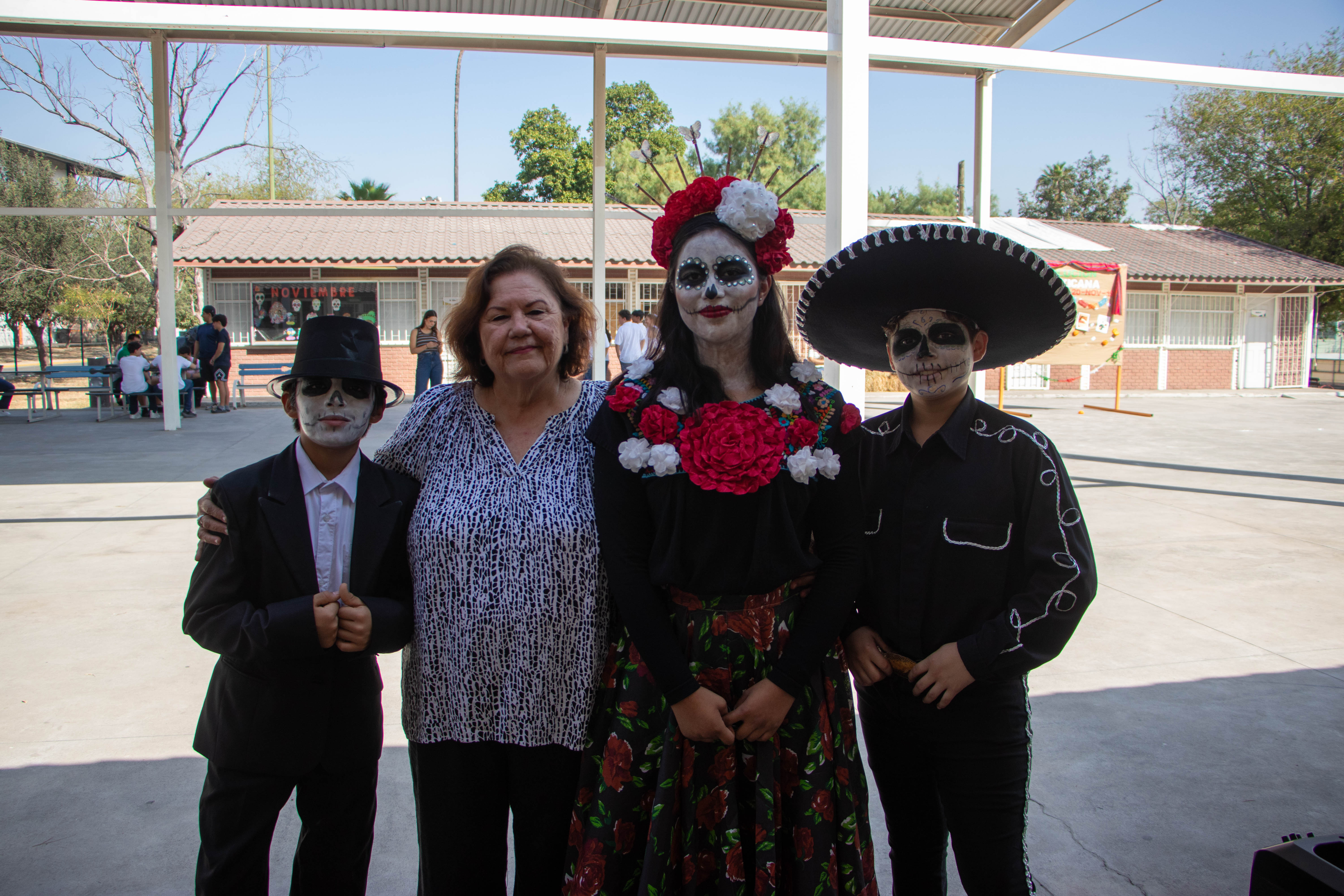 ALUMNOS DEL CEDAR CELEBRAN EFEMÉRIDES DE NOVIEMBRE CON ASAMBLEA CÍVICA