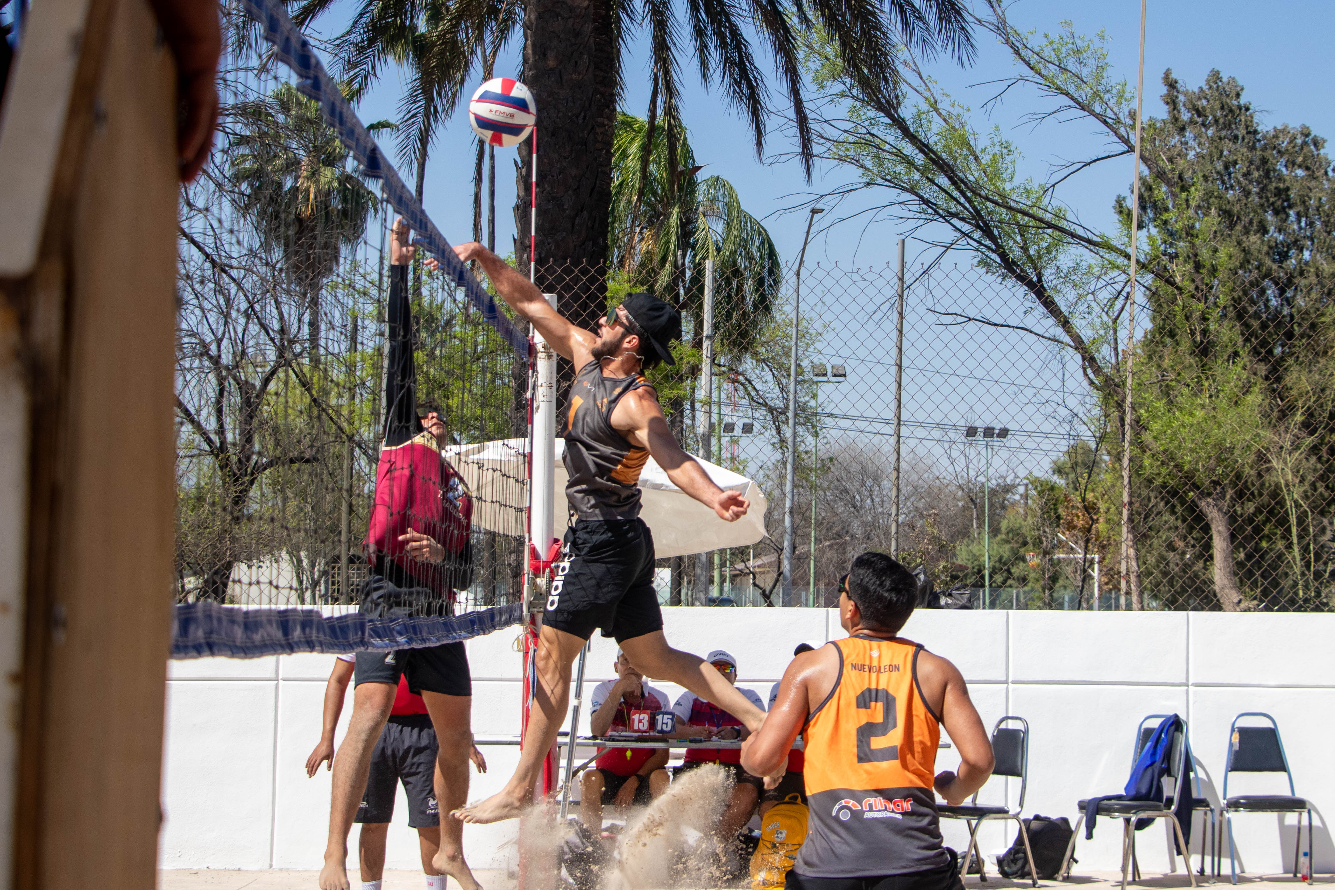 NUEVO LEÓN BRILLA CON 5 DE 6 DUPLAS CLASIFICADAS EN VOLEIBOL DE PLAYA A LA OLIMPIADA NACIONAL 2026
