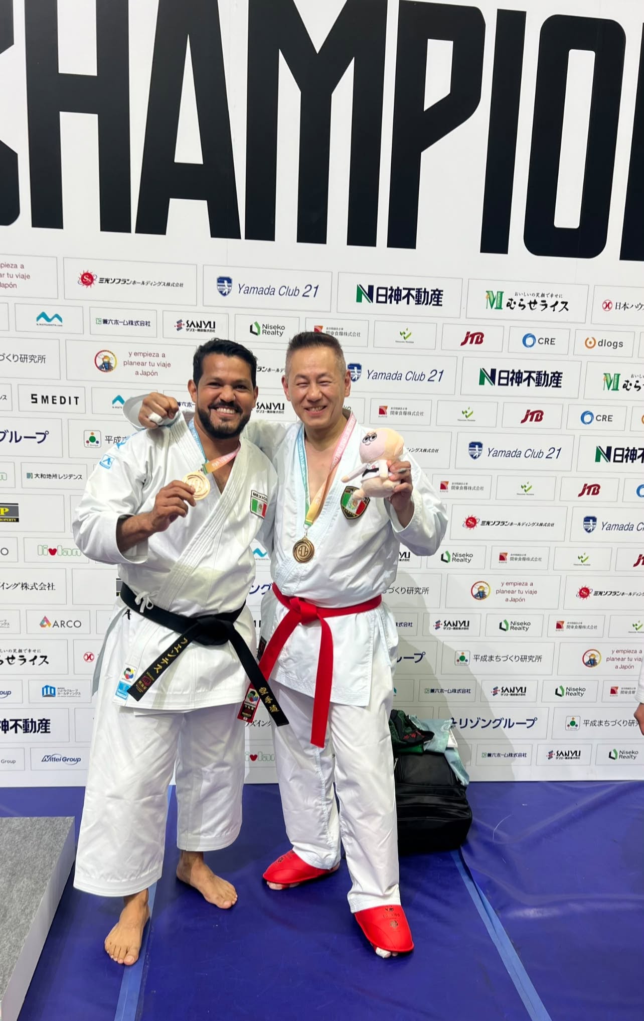 ALONSO MURAYAMA Y GUILLERMO FUENTES LEGADO Y ORGULLO DEL KARATE NEOLEONÉS Y DE MÉXICO   