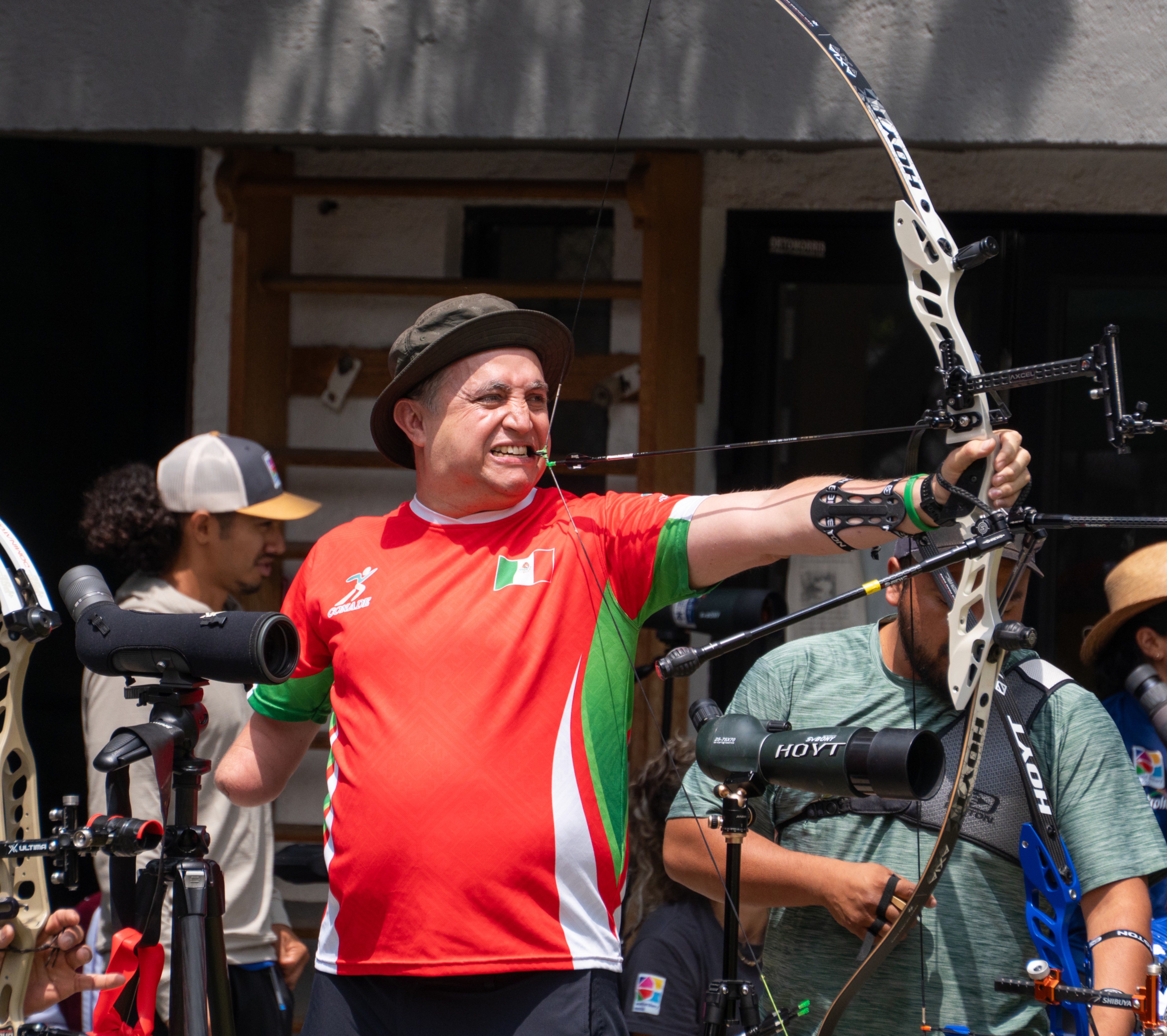 ARRANCA EL NEOLEONÉS HERNÁN GARZA CUELLAR PREPARACIÓN RUMBO AL CAMPEONATO PARAPANAMERICANO DE TIRO CON ARCO LIMA 2026 