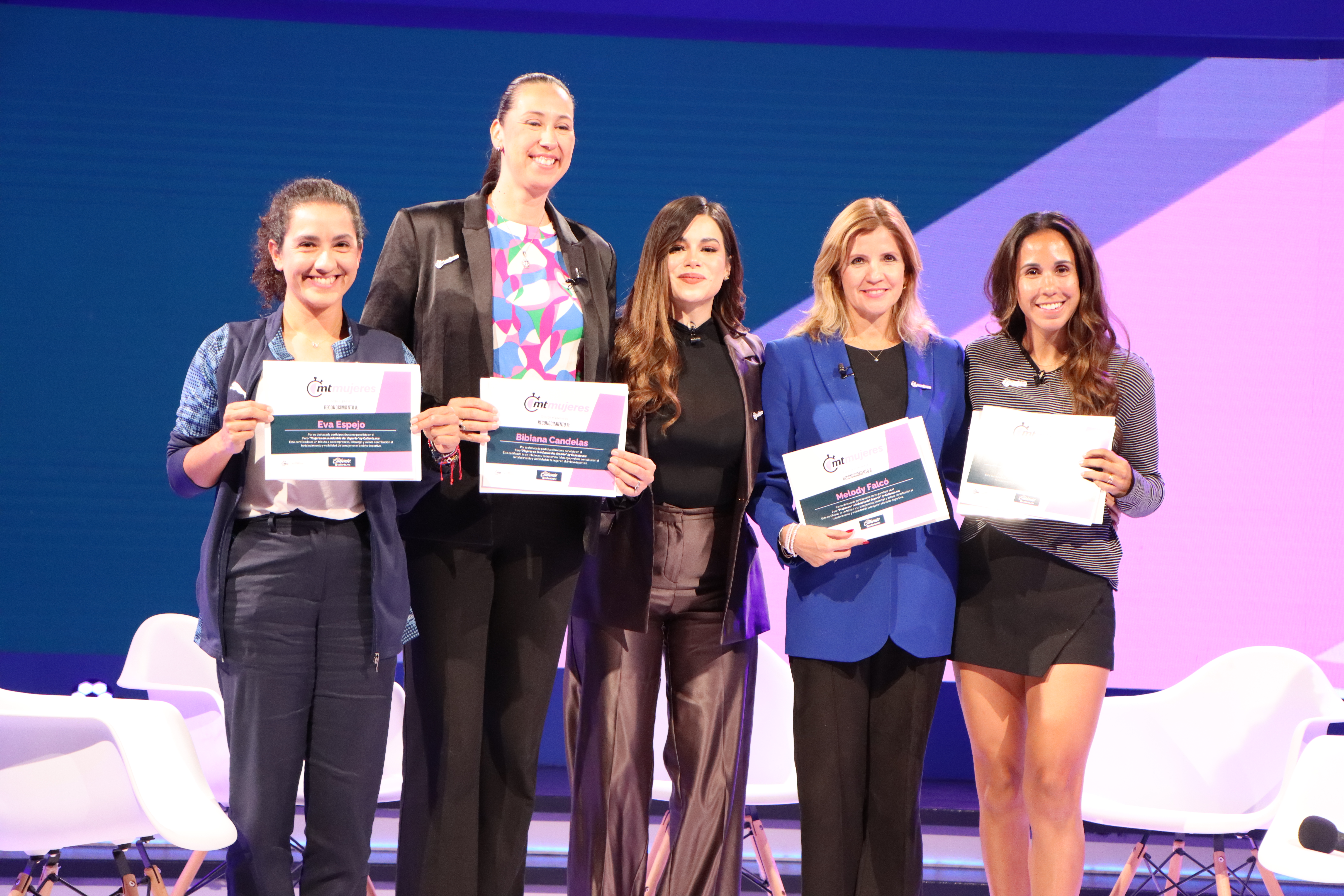PRESENTE INDE NL EN PANEL “MUJERES EN LA INDUSTRIA DEL DEPORTE” 