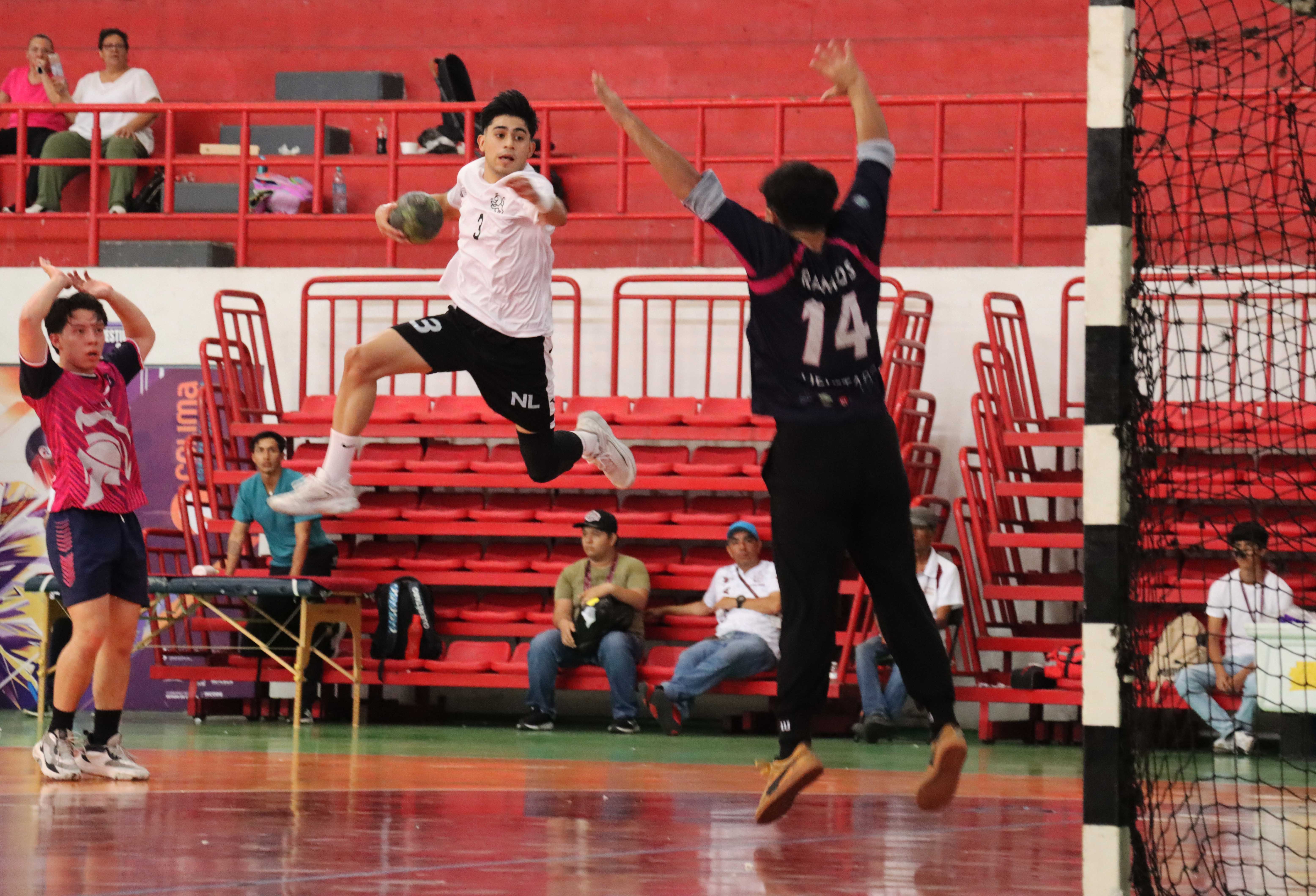 SE INSTALA SNL DE HANDBALL VARONIL EN SEMIFINALES EN OLIMPIADA NACIONAL CONADE 2025 