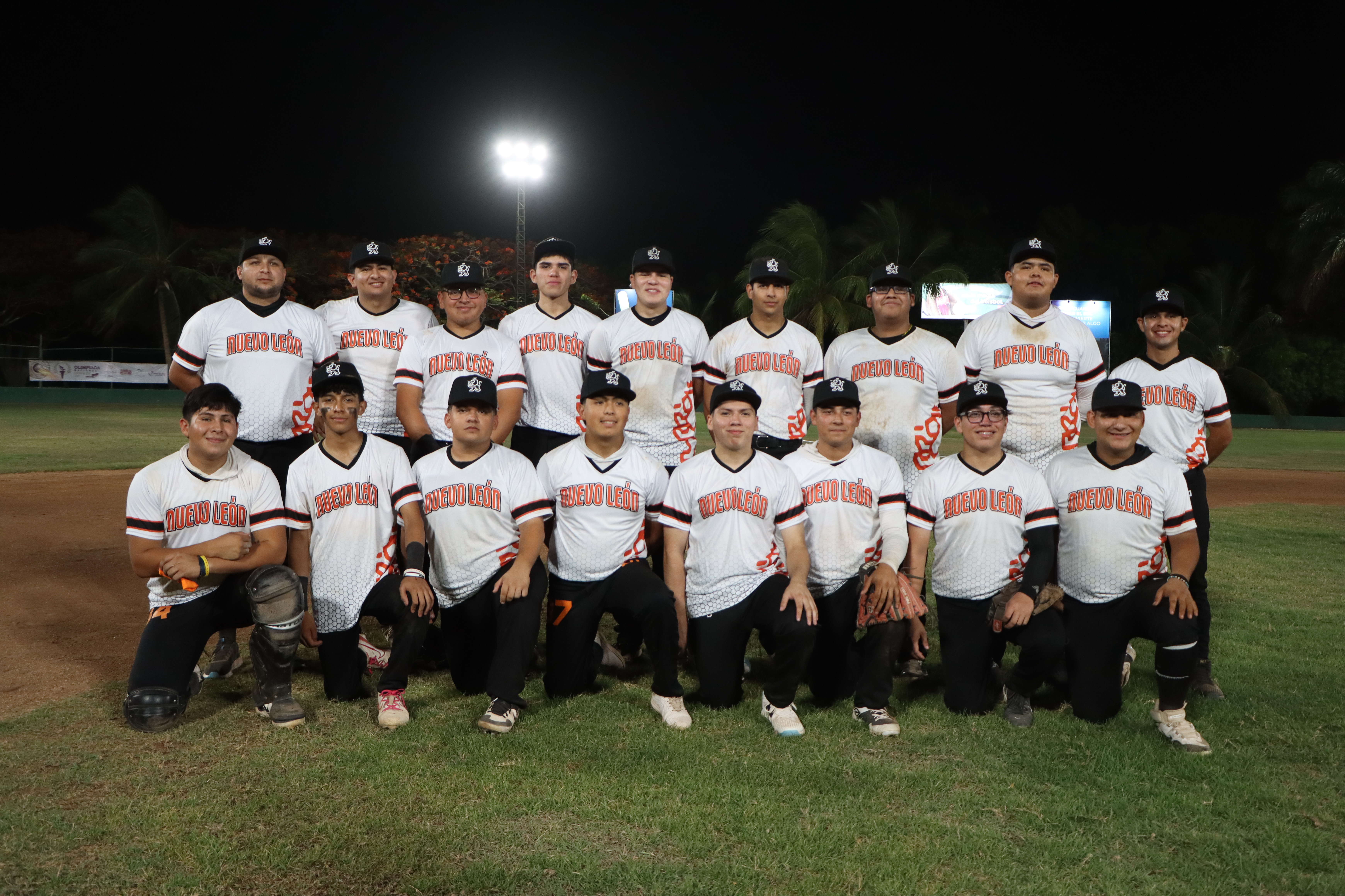 COMIENZA CON PIE DERECHO SOFTBOL EN LA ON25