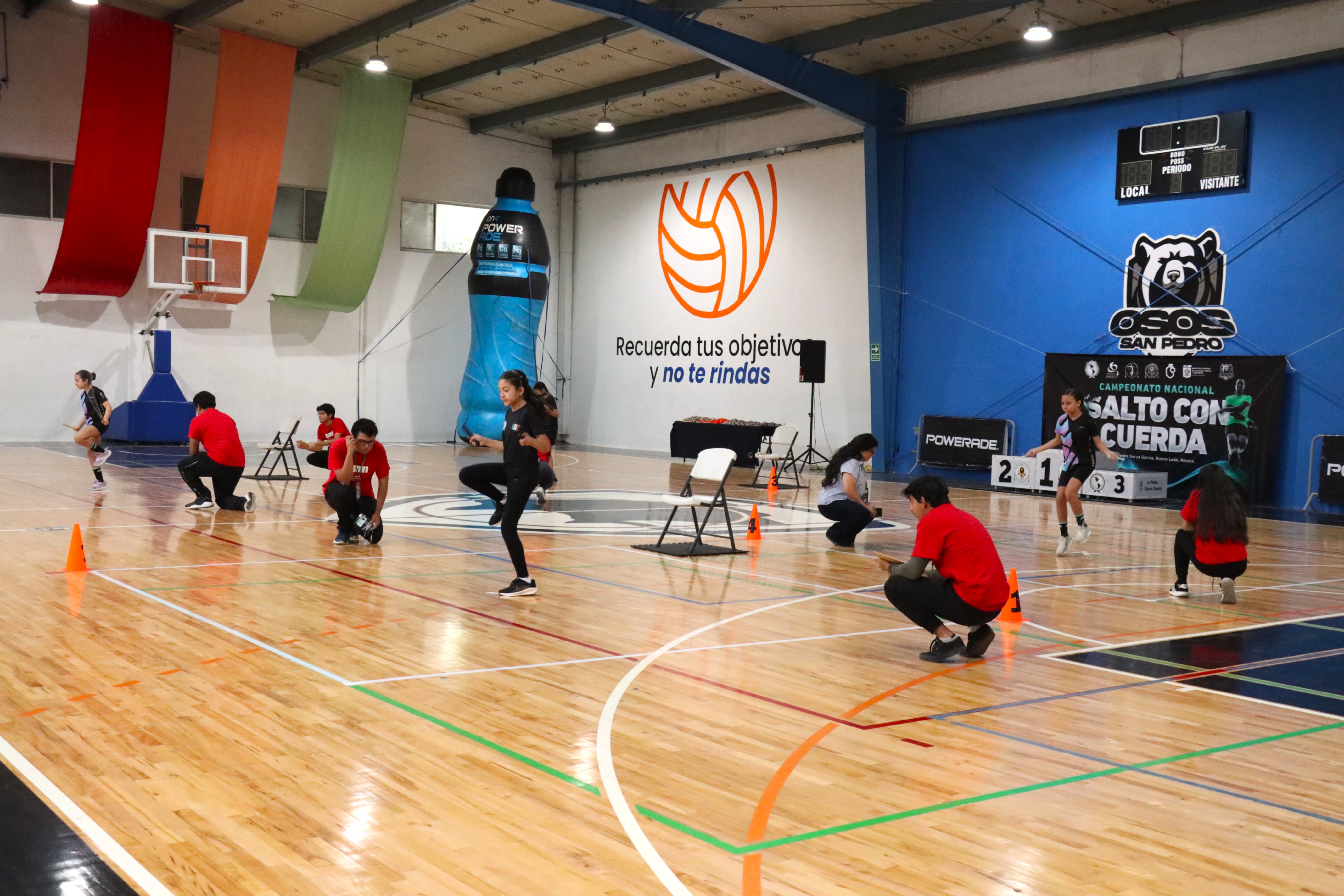 INAUGURAN Y GANAN PRIMERAS MEDALLAS EN NACIONAL DE SALTO CON CUERDA 2025 