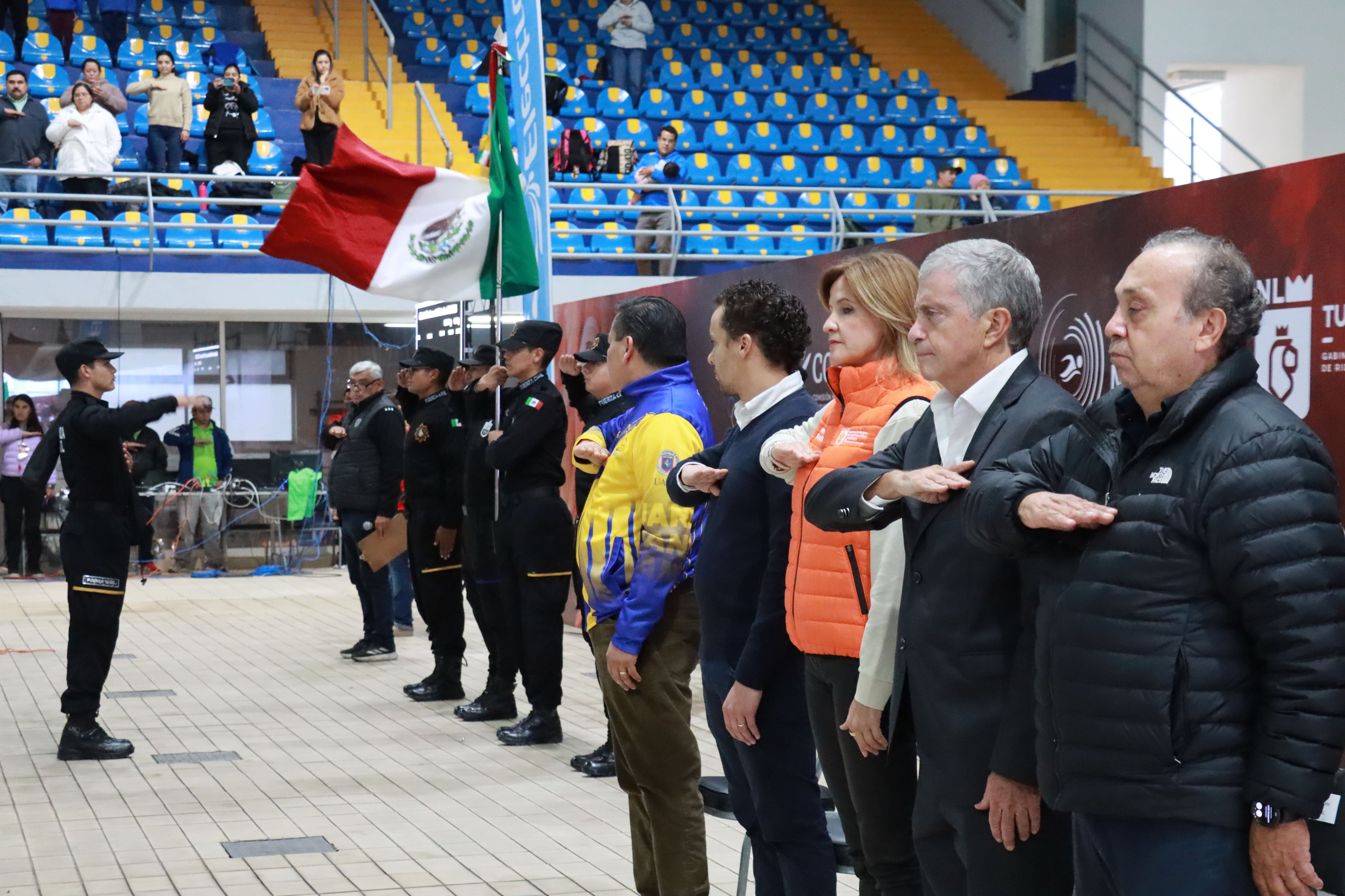 INAUGURAN ABIERTO MEXICANO DE NATACIÓN 2025 Y NACIONAL DE CURSO CORTO EN EL CAOU DE LA UANL 