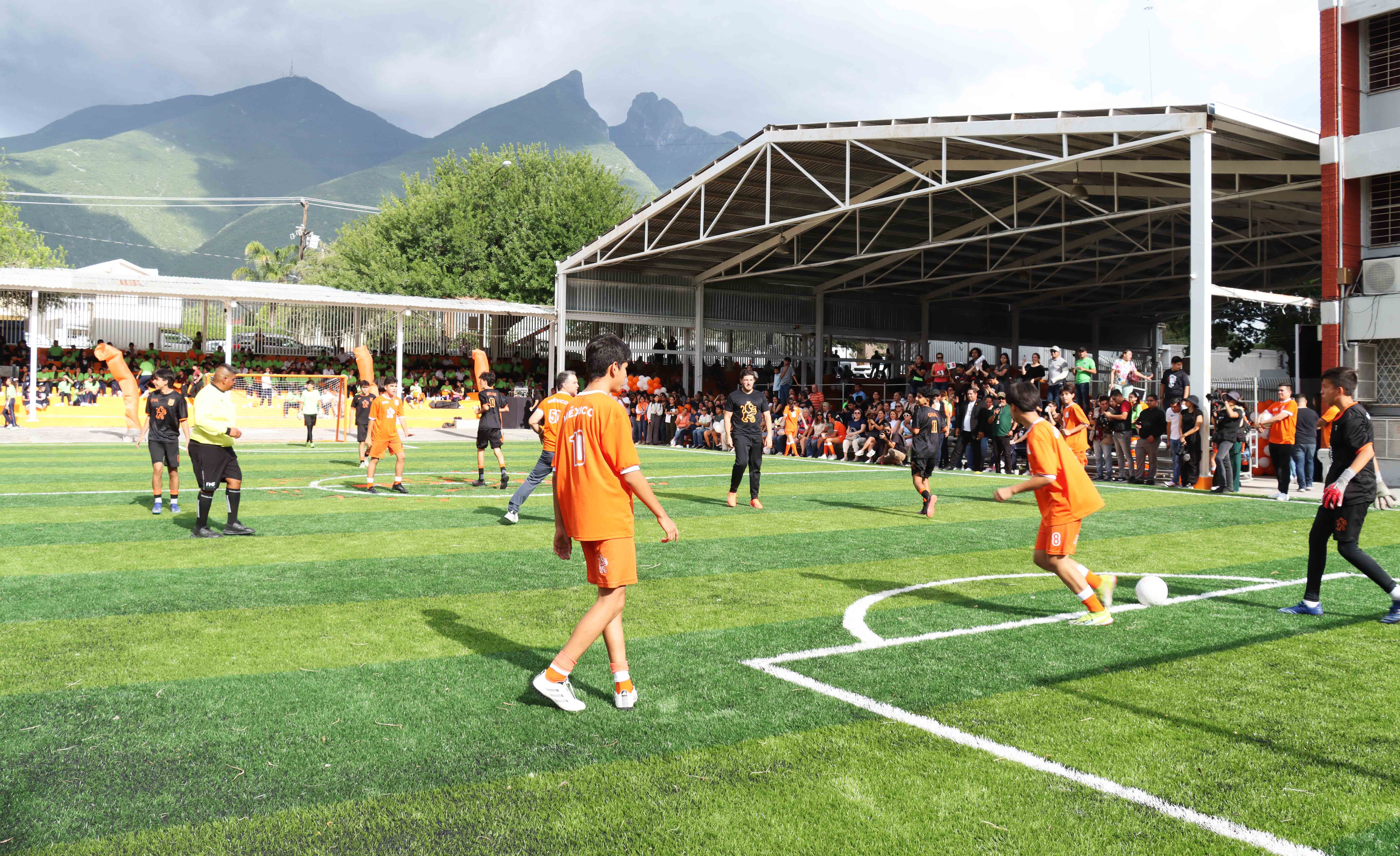 ARRANCA GOBERNADOR OFICIALMENTE MUNDIALITO ESCOLAR; INAUGURA NUEVOS ESPACIOS DEPORTIVOS EN ESCUELAS