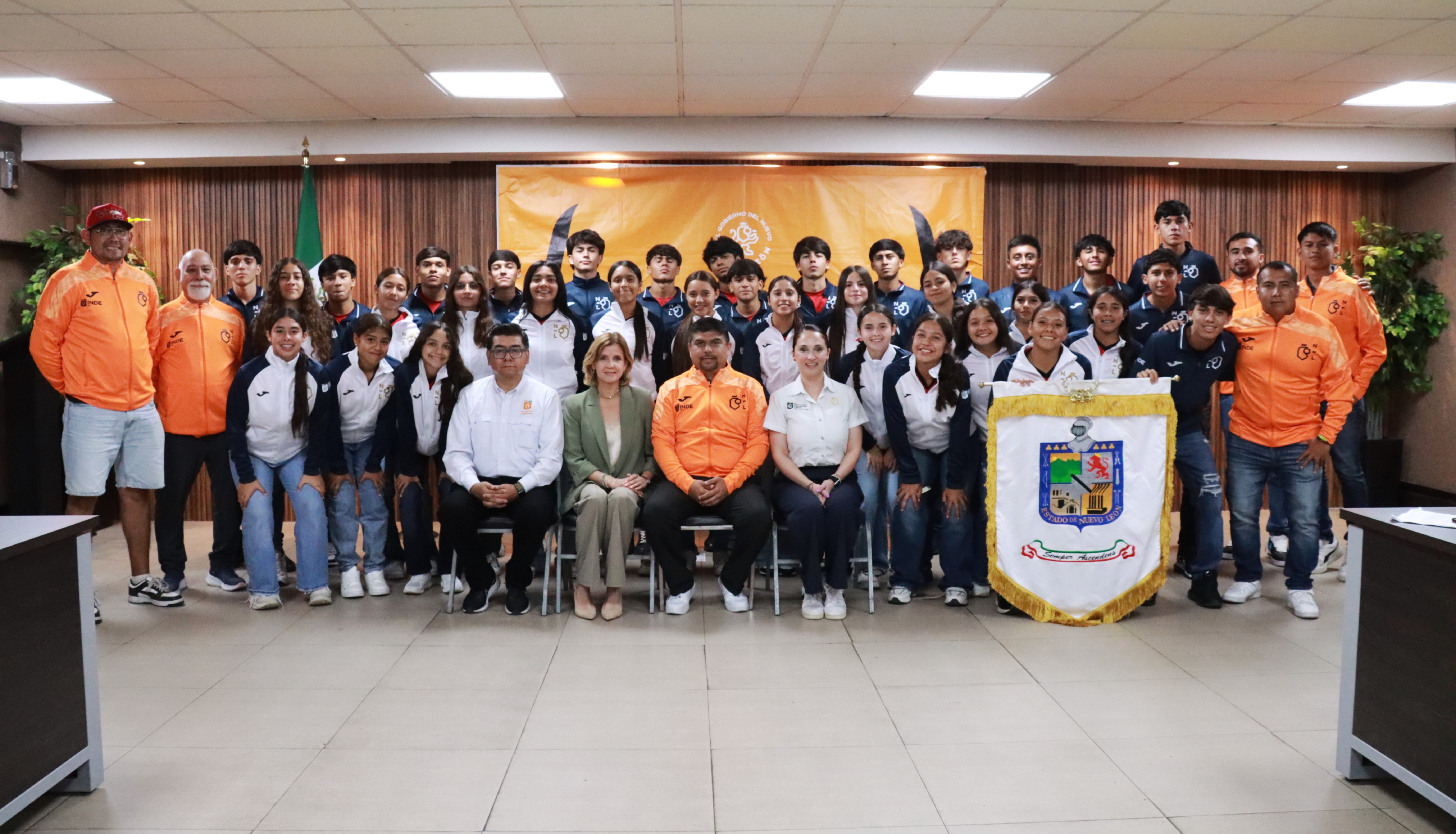ABANDERA MELODY FALCÓ DIAZ A SNL QUE COMPETIRÁ EN LOS JUEGOS DEPORTIVOS NACIONALES DE LA EDUCACIÓN MEDIA SUPERIOR (CONADEMS) 2026