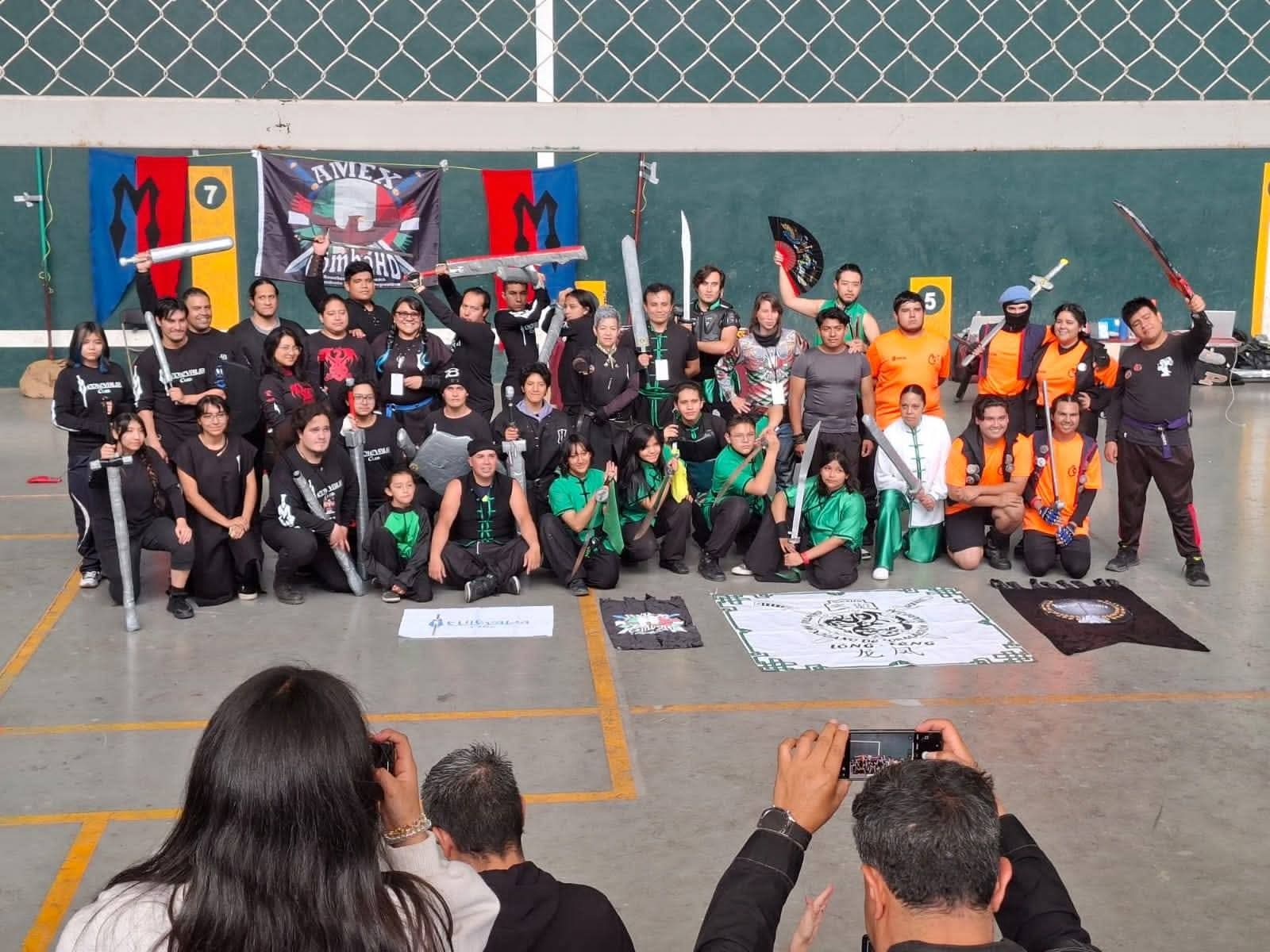 LUCEN NEOLEONESES EN TORNEO INTER-ESTATAL 2026 DE COMBATE HISTÓRICO DEPORTIVO EN LA CDMX.