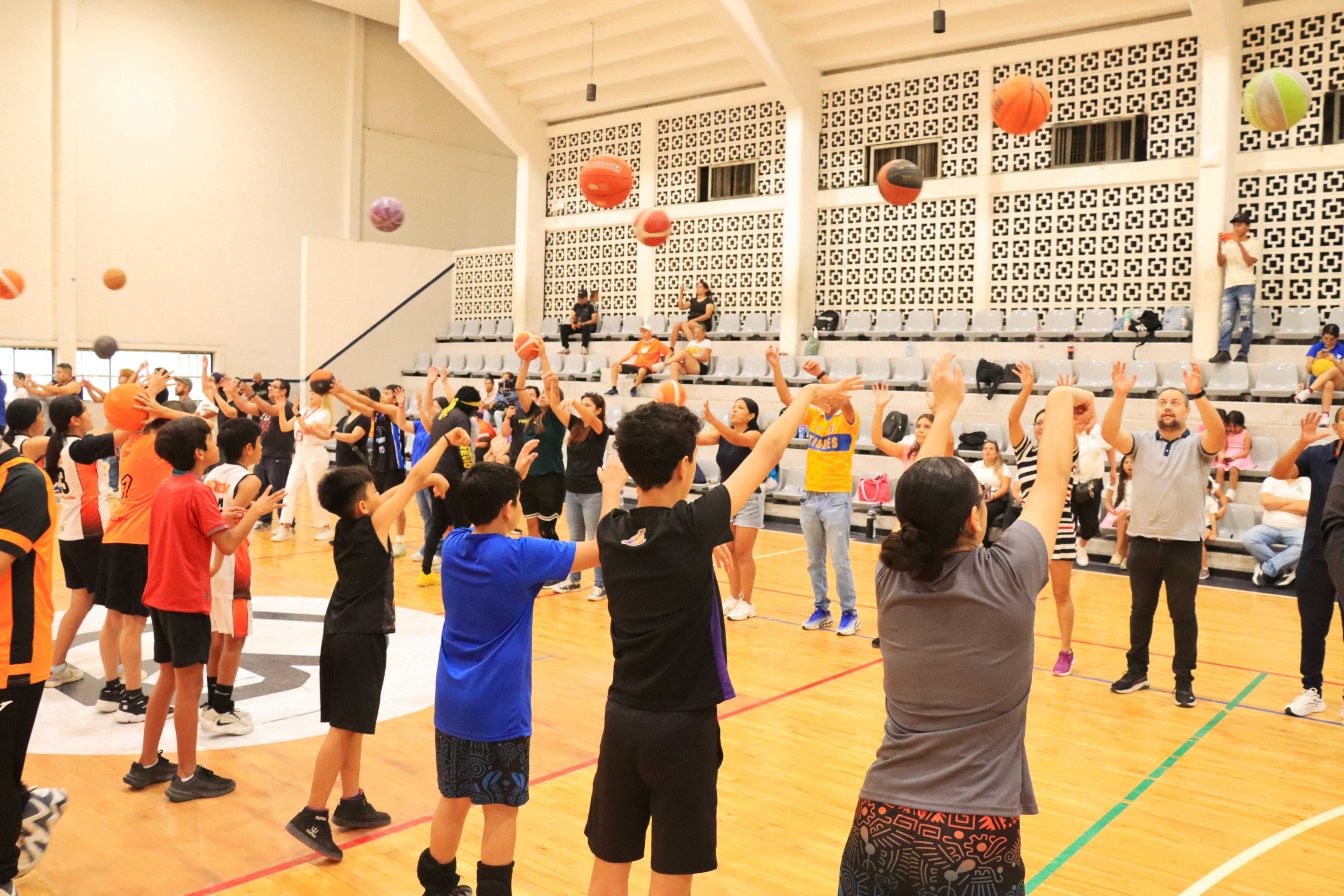 SE UNE NUEVO LEÓN A LA CLASE NACIONAL DE BALONCESTO ¡PONTE PILA! BOTA Y ENCESTA 2026