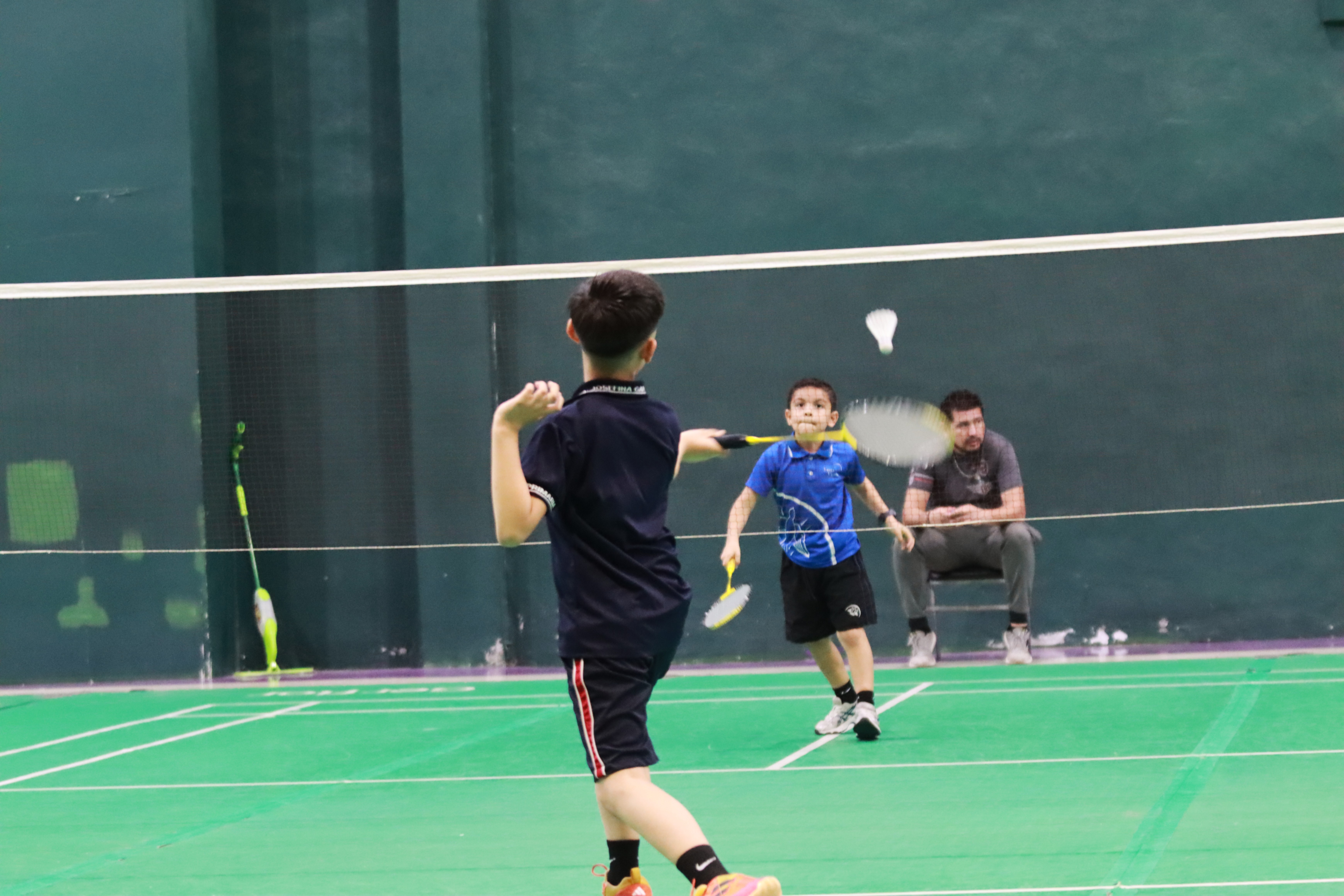 JUEGAN, SE DIVIERTEN Y GANAN EN SELECTIVO ESTATAL DE BÁDMINTON ESCOLAR 2026 