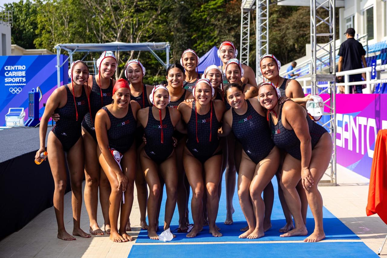 VA MÉXICO FEMENIL “INVICTO” EN POLO ACUÁTICO DE JCC 2026 