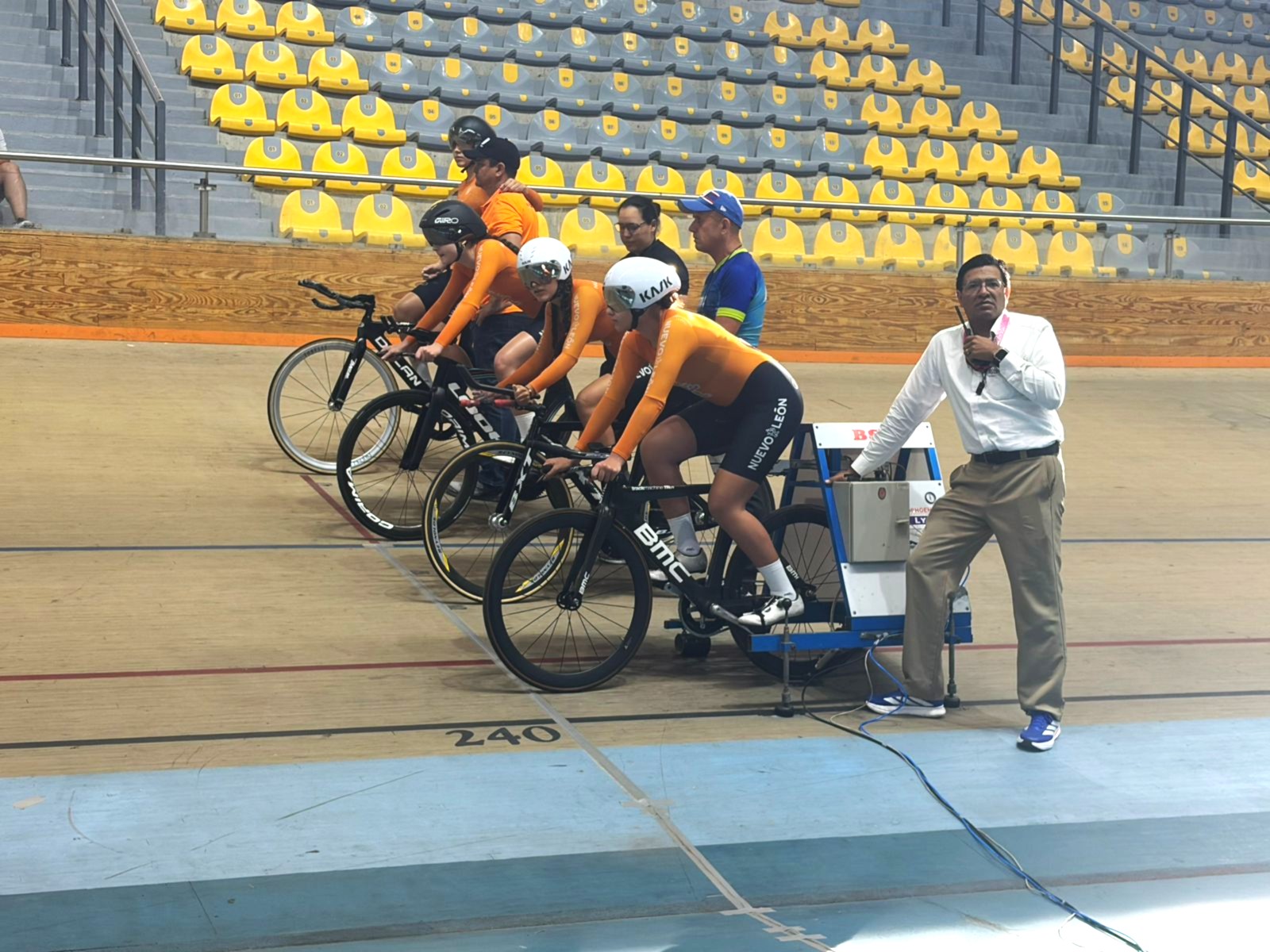 IMPONE CICLISMO NEOLEONÉS SU JERARQUÍA EN CLASIFICATORIO NACIONAL RUMBO A LA ON 2026 