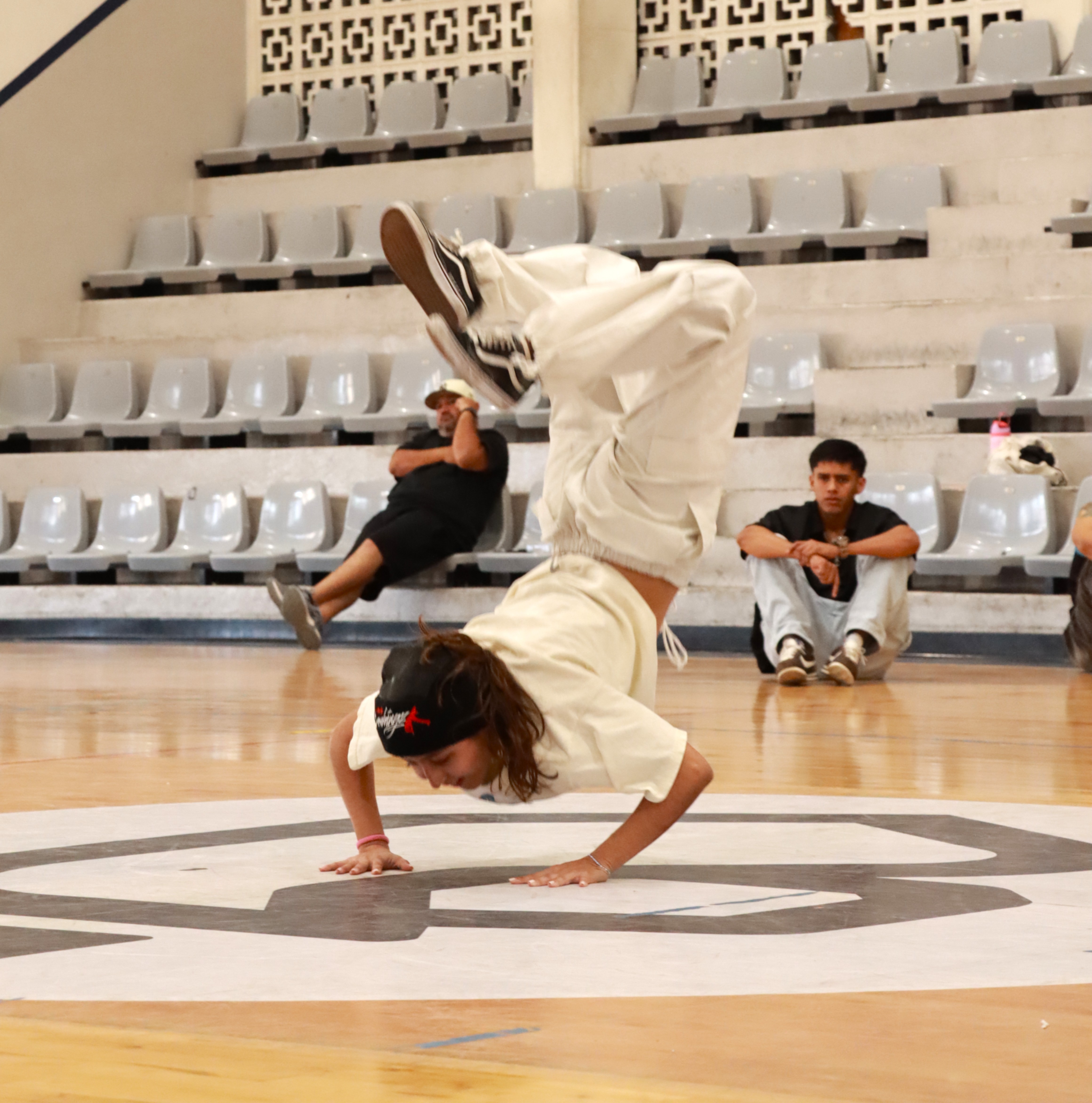 MUESTRAN SU RITMO ACROBATICO EN TRYOUT DE BREAKING 2026 
