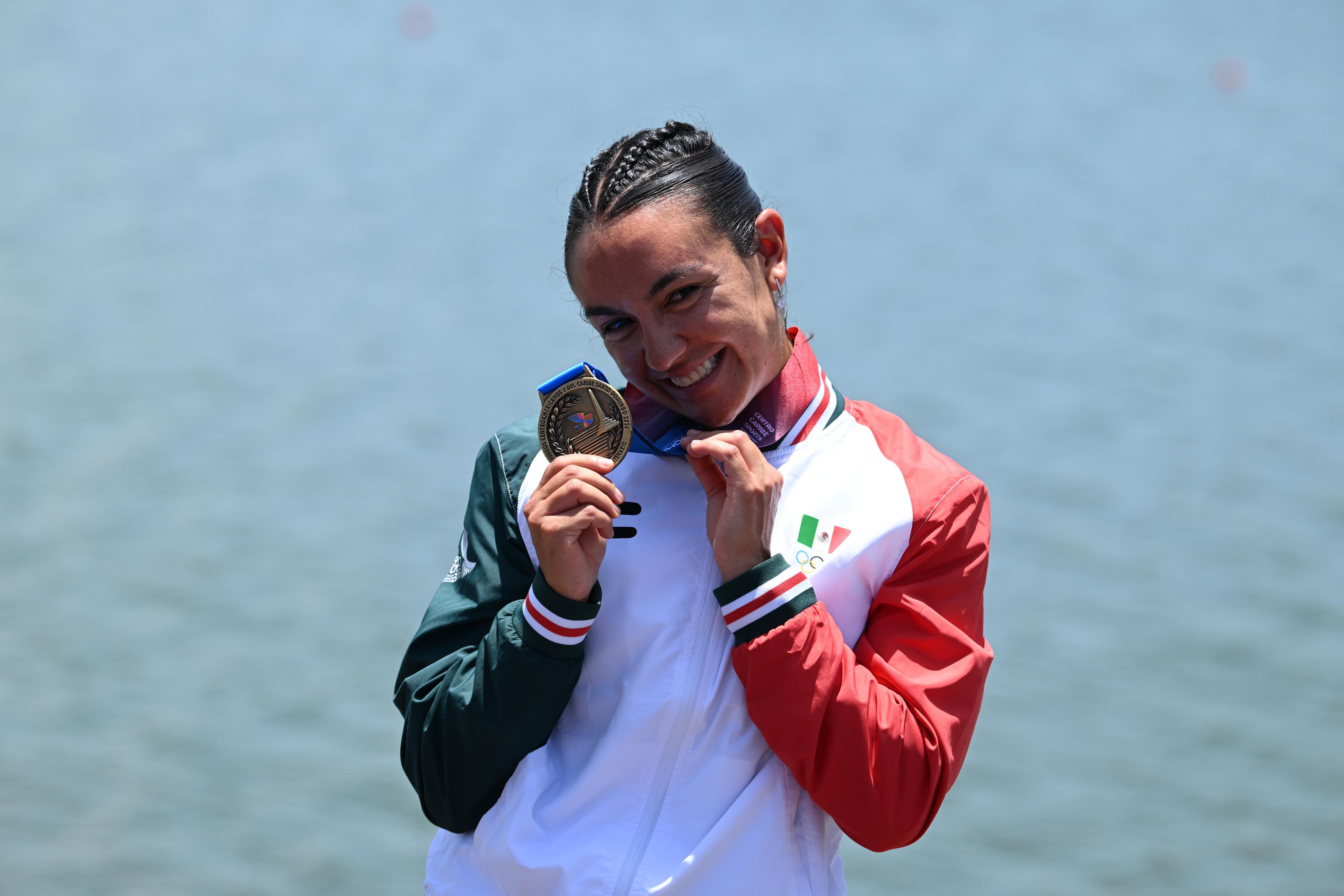  ORO PARA MÉXICO: KENIA LECHUGA DOMINA EL SINGLE SCULL FEMENINO